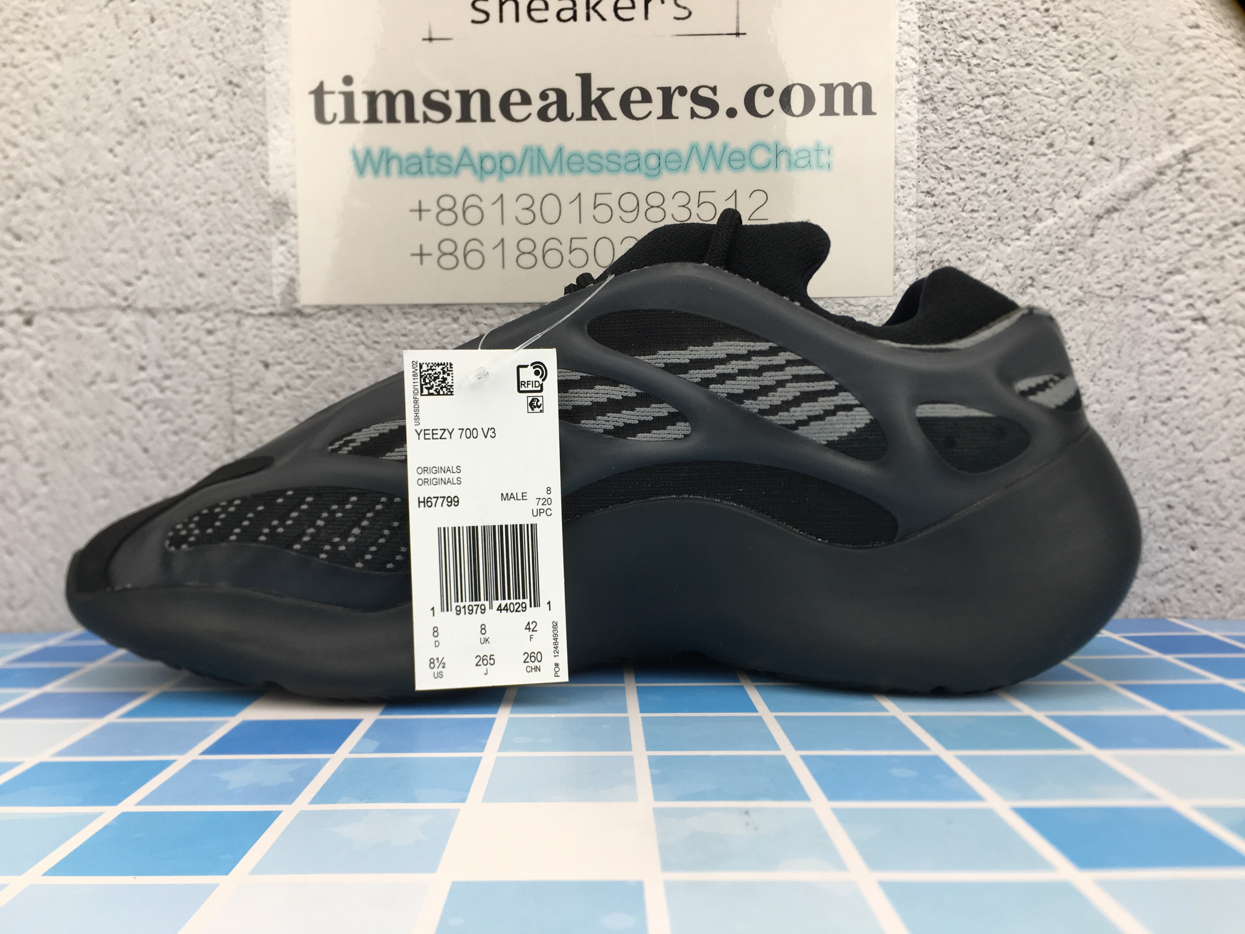 Yeezy 700 V3 Alvah H67799